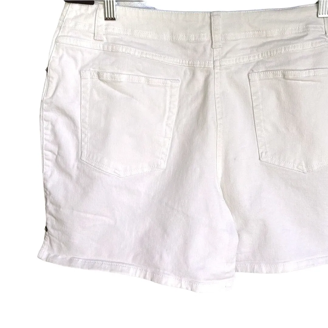 St. John's Bay Women's White Stretch Cotton Blend Five Pocket Shorts Size 14